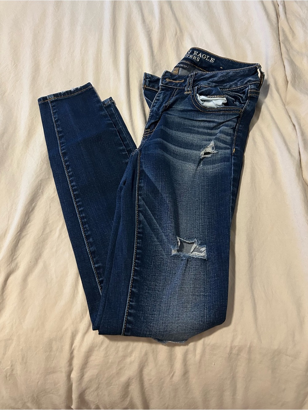 American Eagle Outfitters Dark Wash Ripped Skinny Jeans